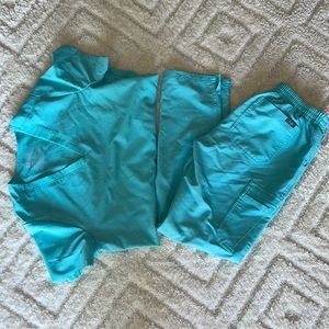 Turquoise Figs Technical Collection Small Top AND Bottom